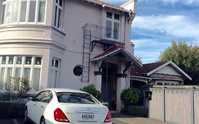 Albatross Inn Bed & Breakfast